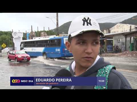 Fortes chuvas provocam alagamentos em bairros de Florianópolis | Cotidiano | SCC Meio-Dia