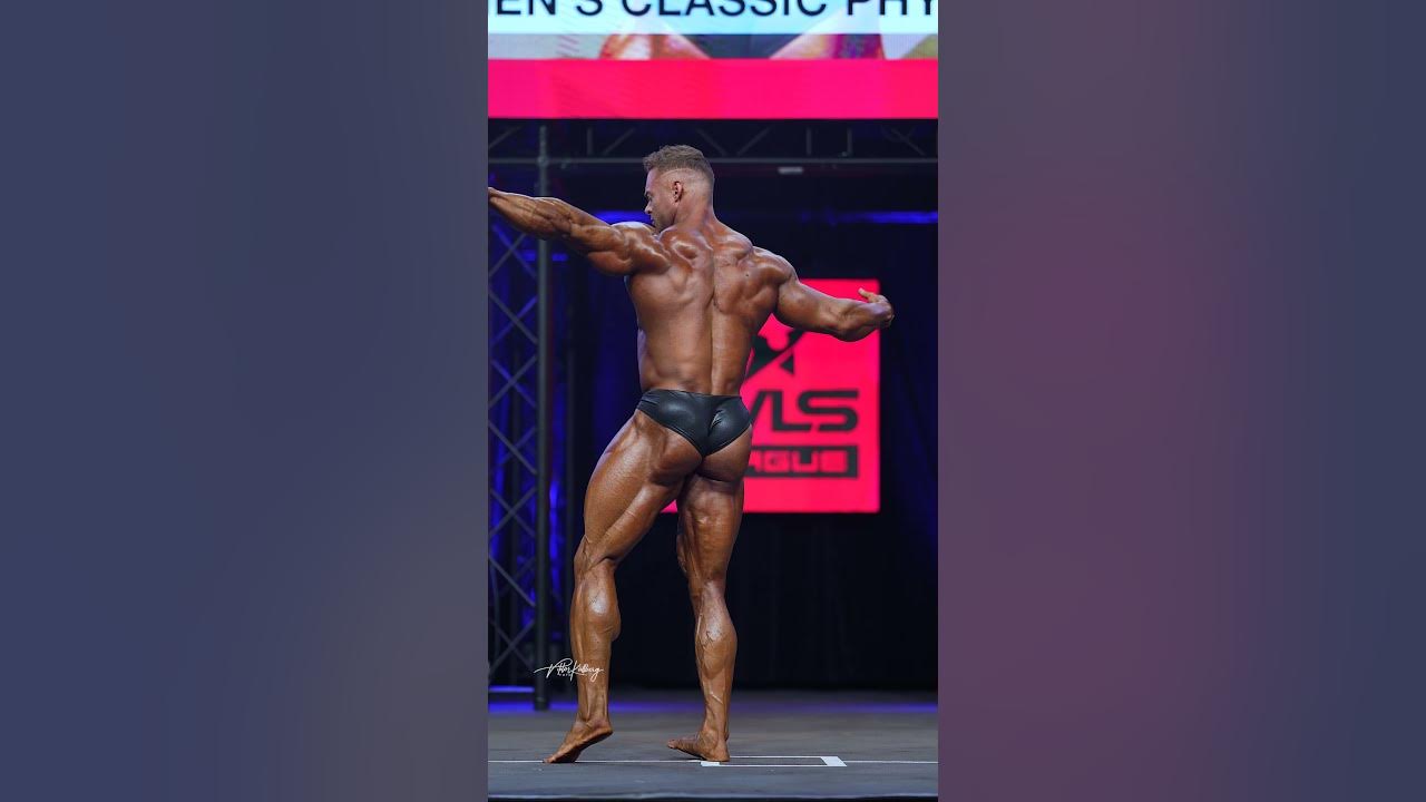 EVLS Prag Präsentationsrunde bodybuilding classicphysique flexing 