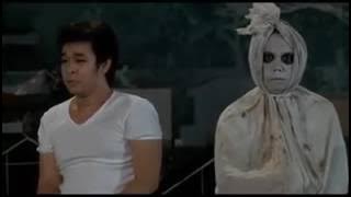 Olga di kuburan lucu bangt :D