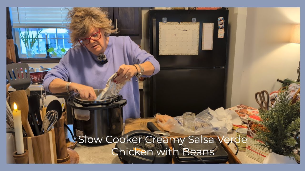 YUMMY!! Slow Cooker Creamy Salsa Verde Chicken with Beans