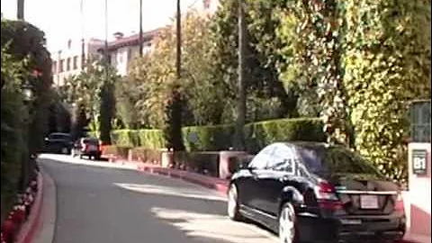 A Tour Of The Beverly Hills Hotel And Bungalows