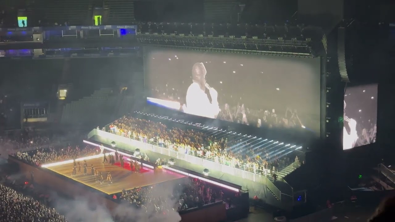 Bad Bunny - Ojitos Lindos @ São Paulo - Brasil - 20/02/2026