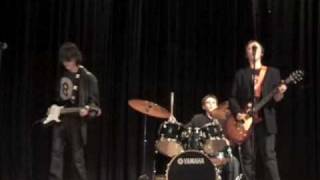C.O.D. plays Blitzkrieg Bop