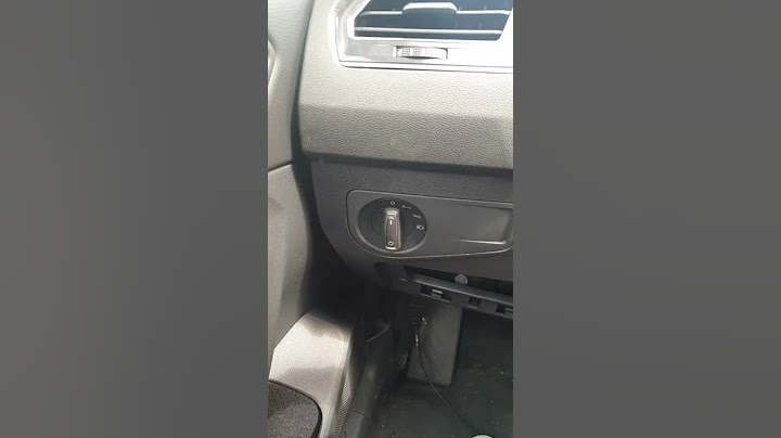 VW Tiguan 2019 Hidden cup holder