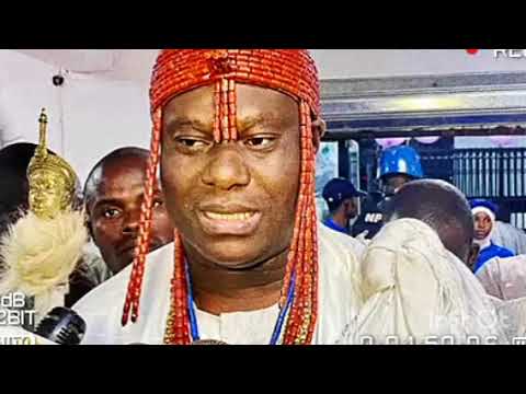 ALL OLØRIS MAÑDAT D TO DRØP OGUNWUSI SURNAME OLØRIS RØLL ØN THE FLØOR AS ØONI ANNØUNÇES