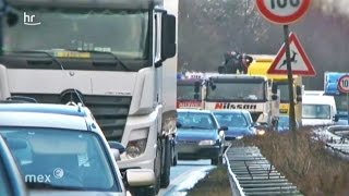 Keine Rettungsgasse – Wenn Notarzt und Feuerwehr im Stau stehen | mex