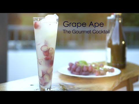how-to-make-the-best-champagne-cocktail-with-vodka-and-fresh-grapes