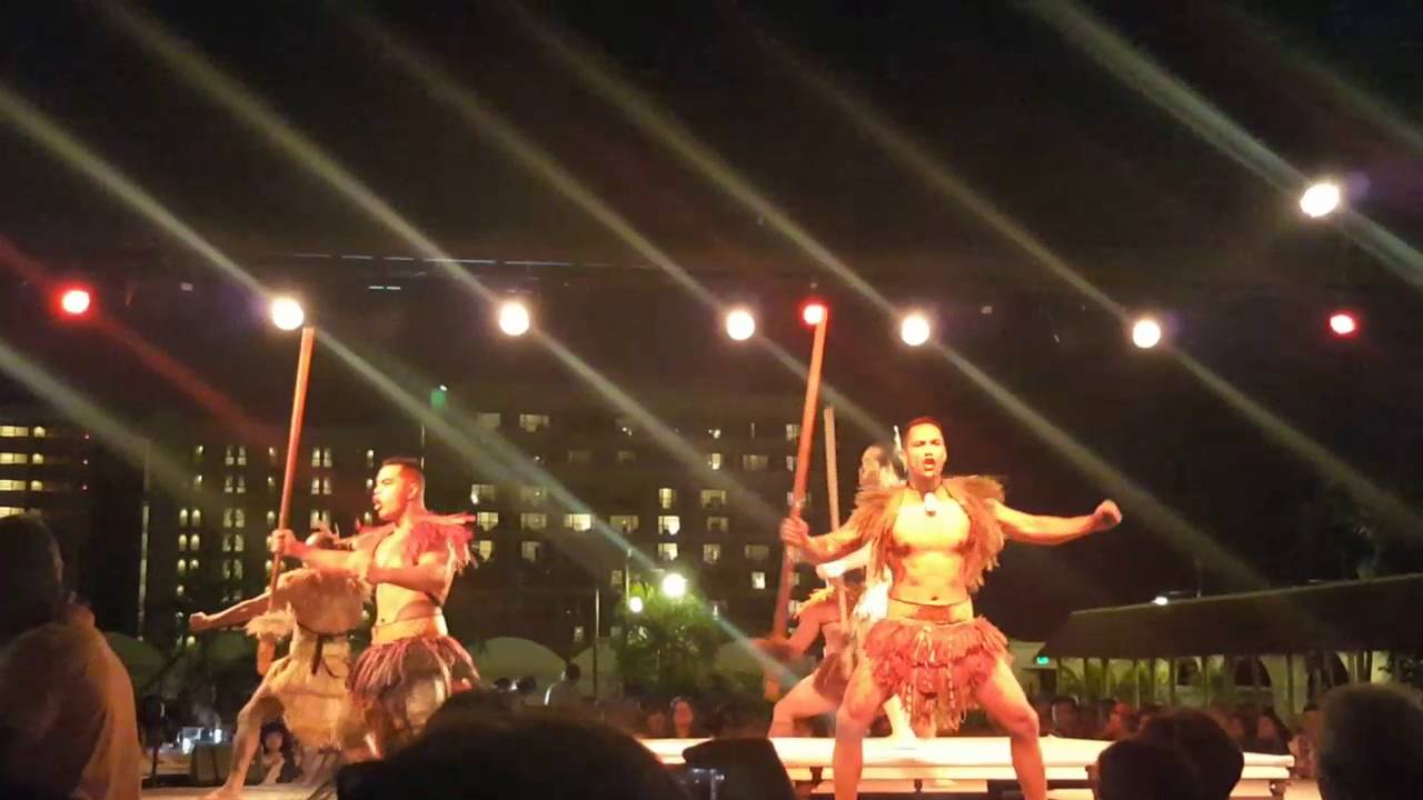 Luau Performance LUAU Performance - Hawaii Oct 2016 - YouTube