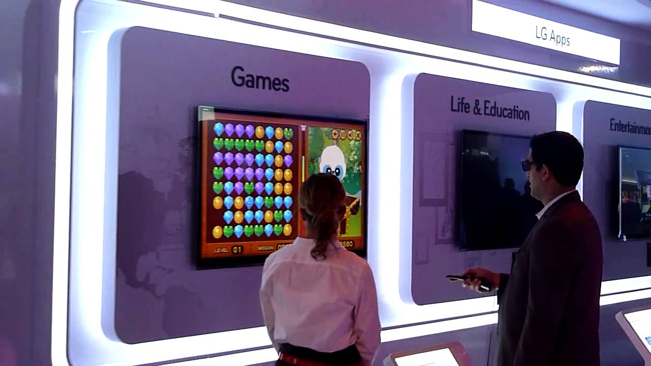 CES 2011 LG Demo's of SMART TV Apps Games Menu YouTube