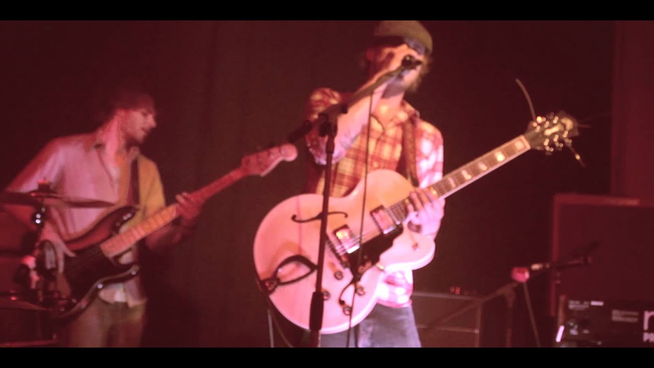 Steaming Satellites "Friends" May 12th, 2012 live at Franz Mehlhose