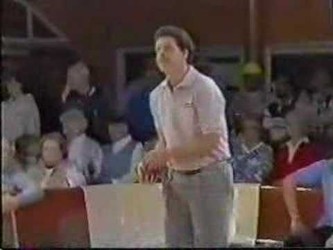 Candlepin Bowling - Gary Casey vs. Peter Surette (1)
