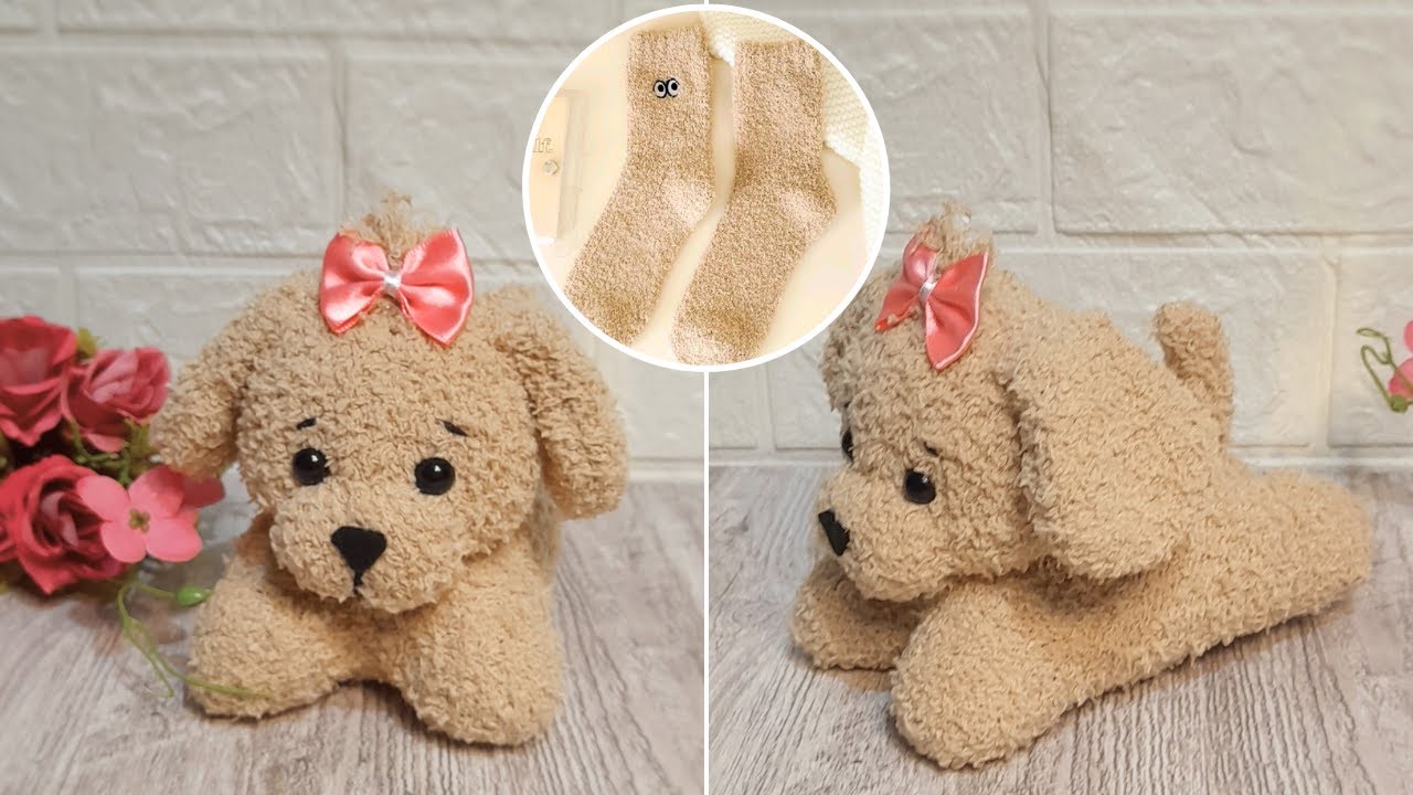 Cachorrinho feito com meias, ficou muito fofo. 🐶🐶