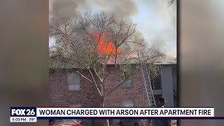 Woman charged with arson after Harris Co apartment fire