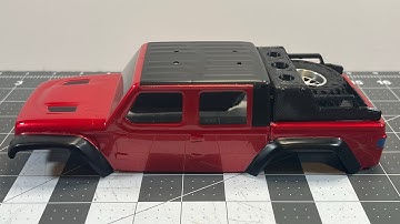 SCX24 Gladiator: New Body & Custom Sports Rack