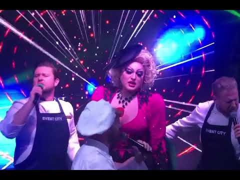 Очаровательная Флёр-де-Лис