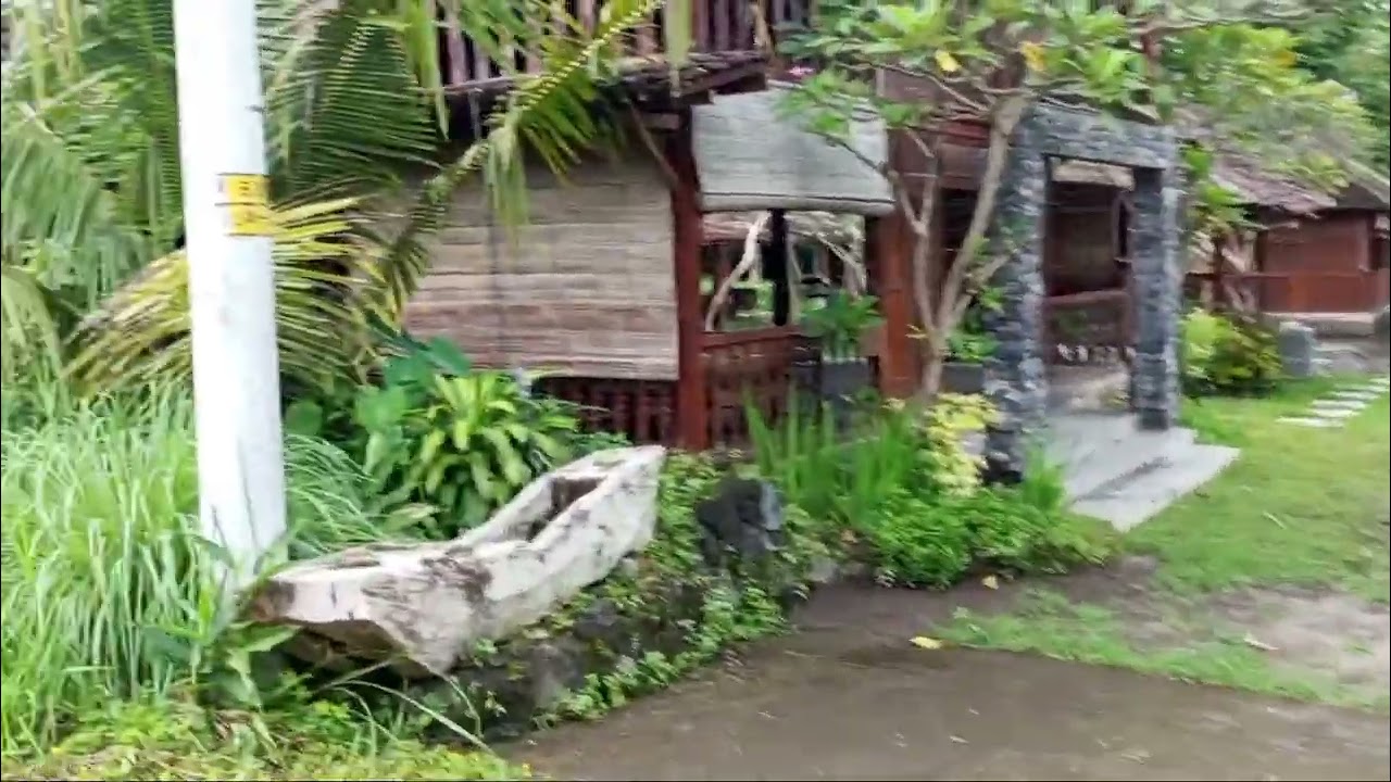 Dijual tanah pekarangan + bangunan , strategis dan prospektif untuk buka usaha,  dll