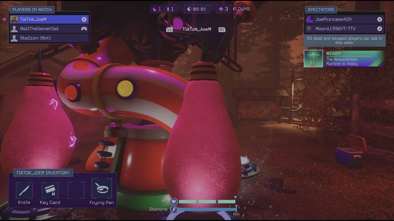 Killer Klowns From Outer Space: The Game I made it! But my teammates might be in trouble!