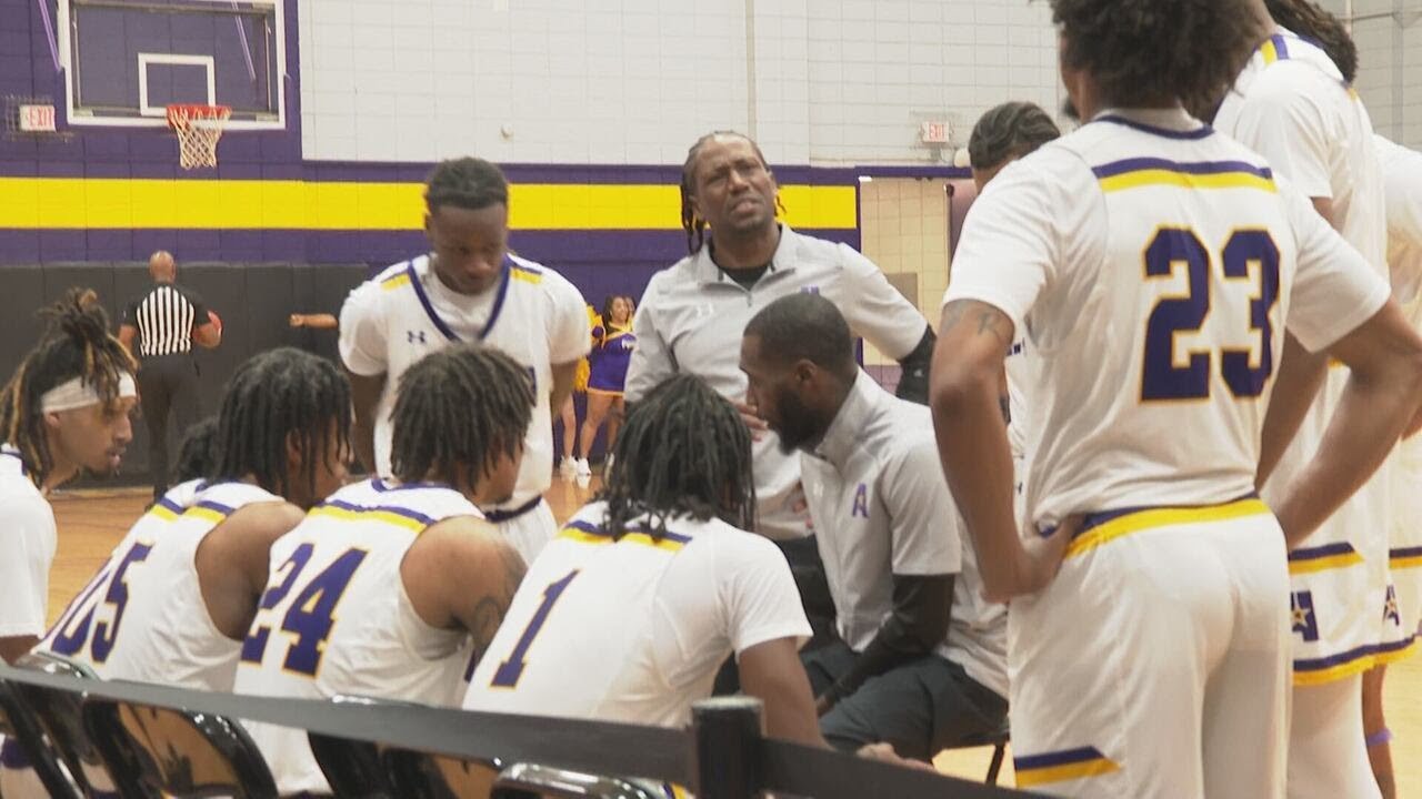 Wildcats fall to William Carey at home