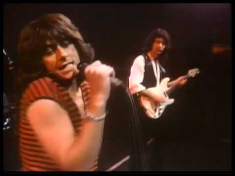 Rainbow featuring Ritchie Blackmore on Guitar - I Surrender