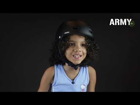 Monólogo eu ensinando minha amiga a andar de patins.