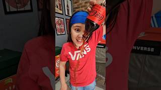 A Menina E A Coca-Cola