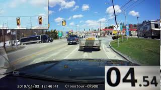 Malfunctioning traffic light. 7 seconds green to red. Short Light Shortest Light Ever