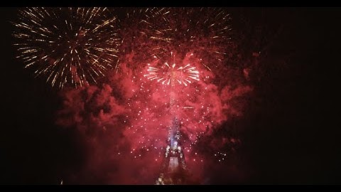 Comment les étrangers voient le feu d'artifice du 14 juillet