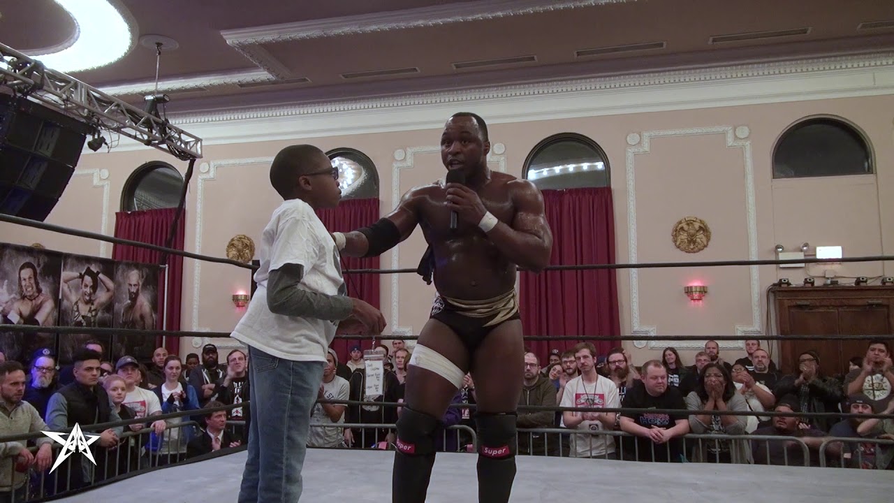 ACH Gives An Anti Bullying Message To A Fan   AAW Pro
