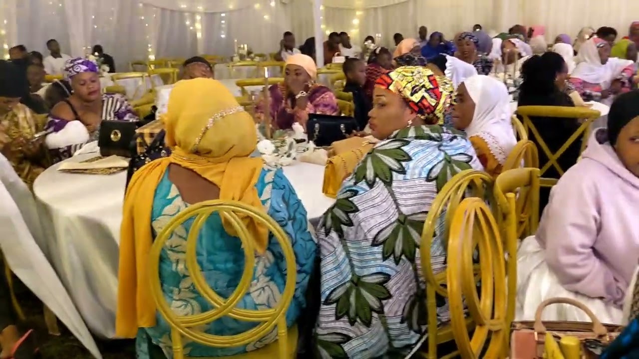 Idi na T Chance na mega Jana nililala mu bukwe 