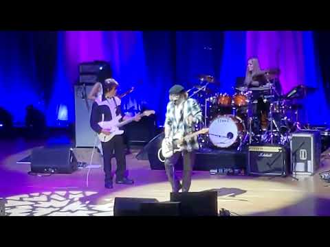 Jeff Beck and Johnny Depp - Isolation - Live in Sheffield 2022