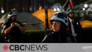 NYPD arrested nearly 300, says mayor, as protests continue