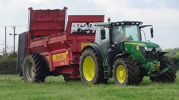 Muck Spreading with John Deere 6155R & Teagle and Loading with Manitou