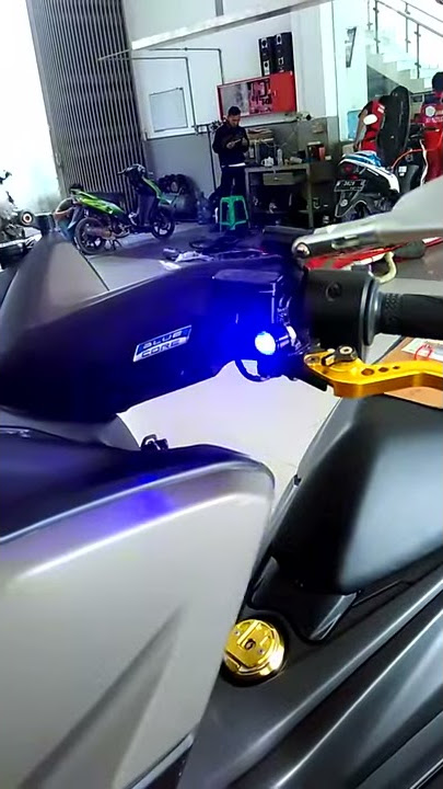 N-Max keren pasang eagle eye strobo patwal