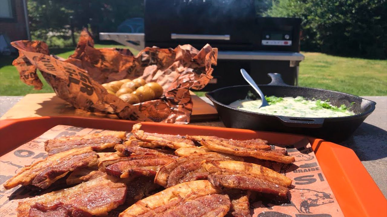 Grillopskrift - Stegt flæsk med persillesovs og lette kartofler