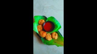 veg  momos recipe |व्हेज चीज मोमोज|with chutney|fried cheese momos|how to make veg momos & chutney