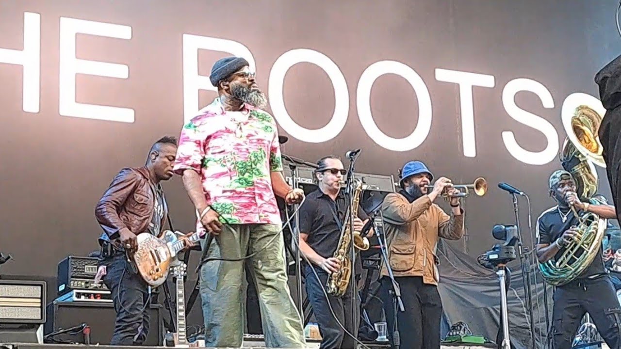 The Roots (live) - First 15 minutes of their set - Hampden Park ...