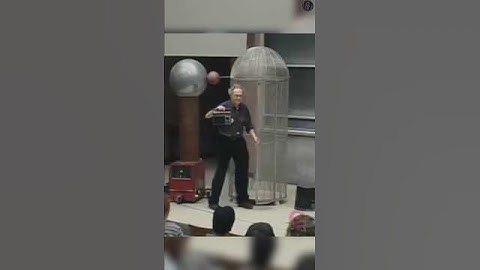 Faraday cage part 1 . Why  the Faraday cage blocks  radio 📻 waves? Demonstration by Walter lewin.