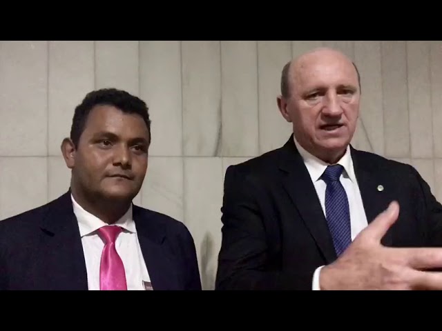 VEREADOR OSEIA CONVERSA COM O DEPUTADO FEDERAL NERI GELLER