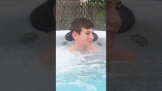 Ve vířivce ALBIXON je nejlépe. 🙌
💦 Jakmile se spustí bubliny ve vířivce ALBIXON, je hned jasno. Všichni z rodiny zmizeli tam, kde je nejlépe. 💙
Relax, smích a teplo, to je místo, kde se každý rád na chvíli „ztratí“. ✨ Ve vířivce ALBIXON je nejlépe. 🙌