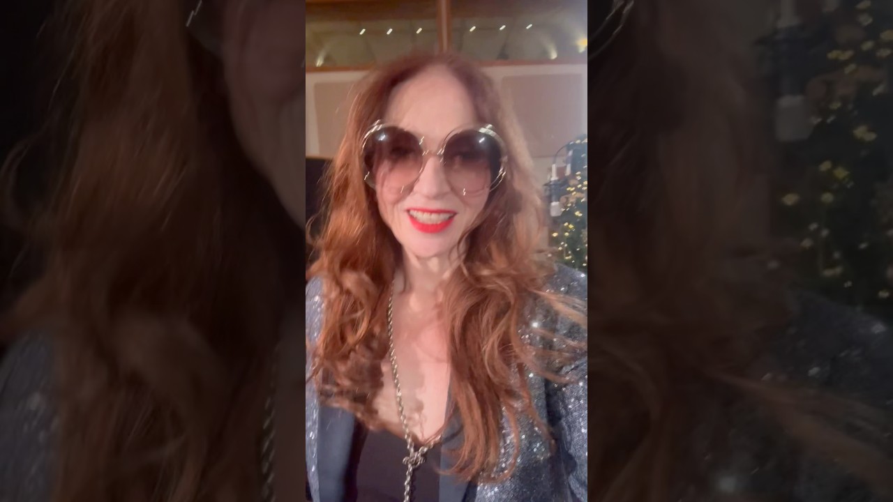 Well… fall has officially arrived, so I think I’m allowed to mention this now… 🎄👀

I’ve been back at the wonderful Esplanade Studios recording FOUR Christmas songs with the guys. ❤️

Think intimate, quiet, lots of space… a big musical hug, preferably accompanied by a large glass of red. 🍷

Coming your way later this fall.

And yes, apparently Christmas 2026 also involves a fabulous jacket and 1970s hair. You’re welcome. 😂

J x



#christmasmusic #christmas2026 #newmusic2026 #recordingstudio #recordingartist