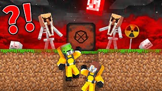 BLOOD GAS vs. JJ and Mikey Doomsday Bunker in Minecraft - Maizen Challenge