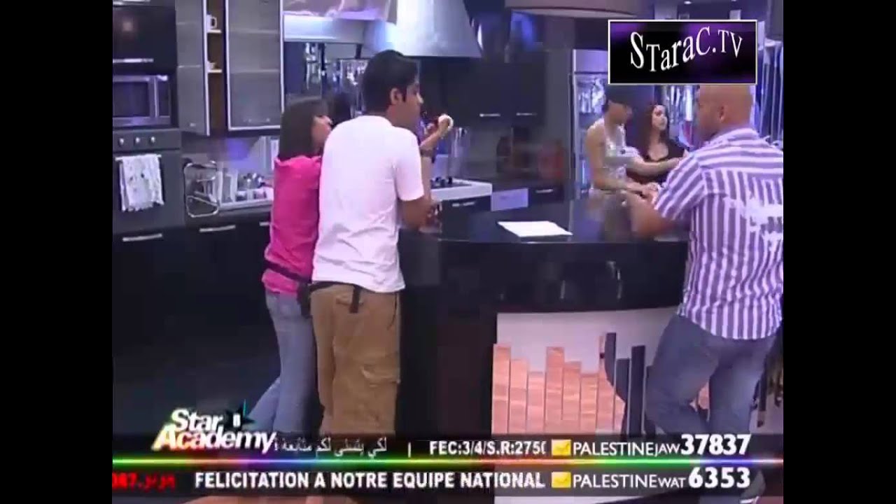 star academy 8.5/6/2011.الطلاب بإنتظار صف المسرح