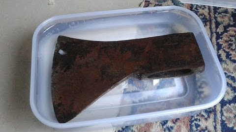 Removing Rust from Axe with Vinegar