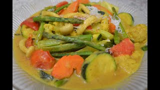 咖喱煮蔬菜 (Mixed Vegetables with Curry Sauce)