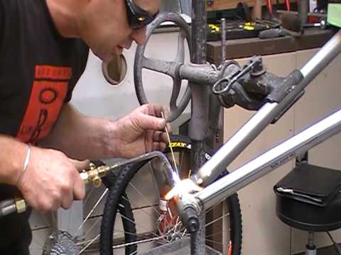 Frame welding - Kiwibikes Bicycle / Bike Frame-bui...