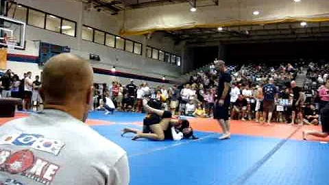 Michelle Blalock vs Dez Guterez (Both FusBoxe Girls)