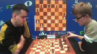 Ian Nepomniachtchi 2770 ; Denis Lazavik 2572.FIDE World Blitz Chess Championship.