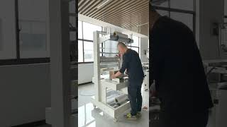 Semi automatic cut off film wrapping for water bottle #machine #cleanerfillingmachine #factory #cnc