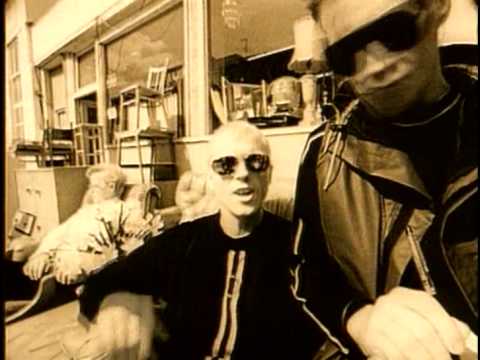 The Shamen - Ebeneezer Goode (1992)