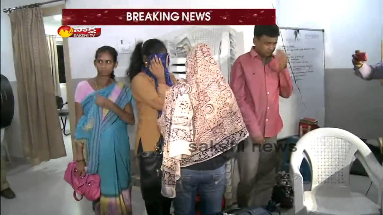 Hitech Prostitution in Hyderabad Ten Girls Arrested - YouTube